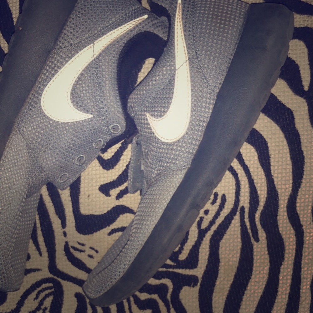 Nike shoes